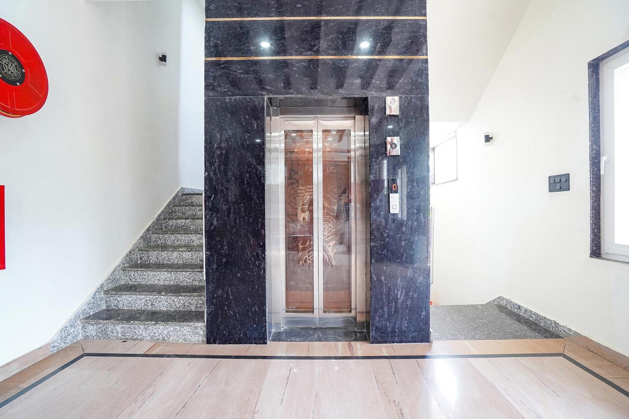Fabhotel The Vrindavan Inn المظهر الخارجي الصورة
